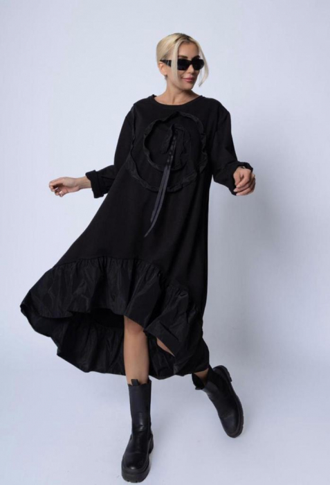 Rochie neagra, din tricot de bumbac cu volan si detaliu spirala din tafta