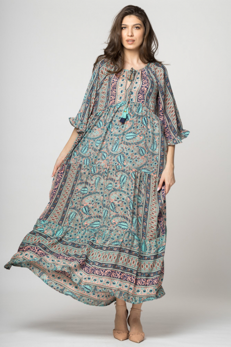 Rochie lunga cu volane si imprimeu floral, din matase indiana turcoaz-roz