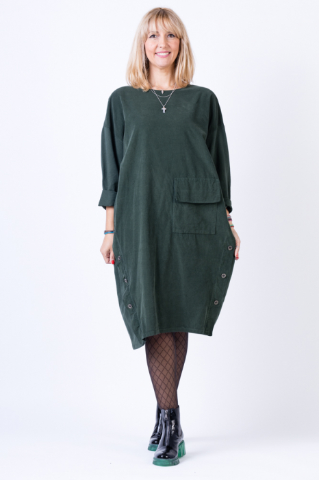 Rochie lunga din catifea reiata cu nasturi decorativi,kaki