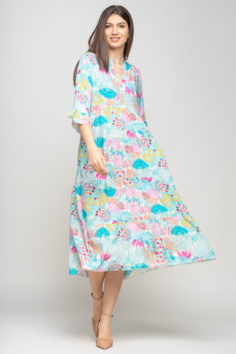 Rochie lunga din vascoza cu volane si imprimeu floral predominant turcoaz