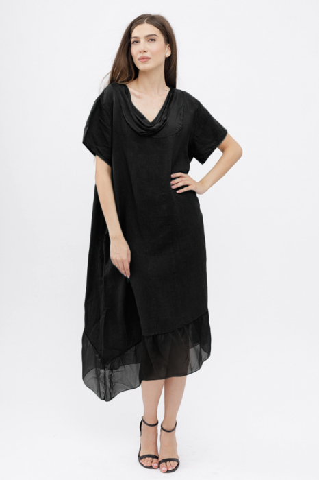 Rochie oversize usor asimetrica A-line, din in cu guler si volan din matase, neagra