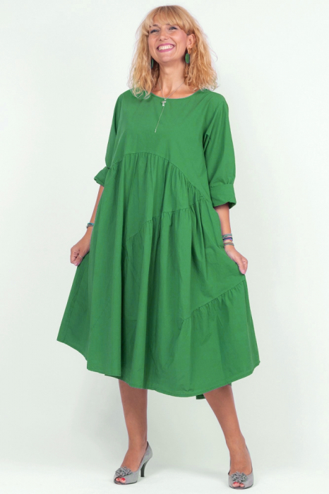Rochie verde oversize, cu maneca scurta, cu trei volane asimetrice, din poplin satinat
