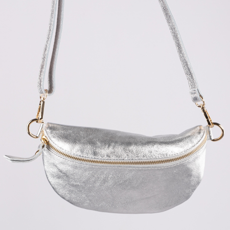 Borseta din piele naturala cu fermoar si bareta reglabila, argintie [0]