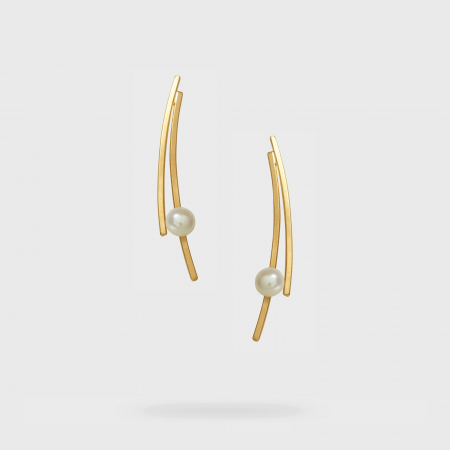 KATERINA VASSOU - Cercei Buttress cu perla, din alama placata cu cu aur de 24k