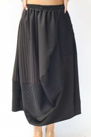 Fuste Casual - Fusta lalea cu dungute si material gofrat