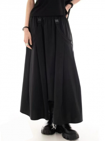 Fuste Casual - Fusta neagra, fluida, cu falduri prinse in suprapunere