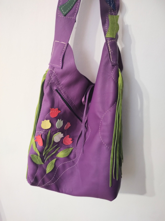 Genți si Plicuri Handmade din Piele - Geantă din piele naturala mov ,cu lalele colorate ,unicat