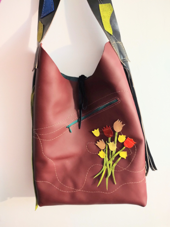 Genți si Plicuri Handmade din Piele - Geanta bordeaux tip sac,din piele naturala ,cu lalele
