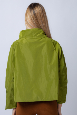 Jacheta scurta din tafta verde petrecuta in fata [2]