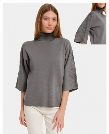Pulovere - Pulover cu pietricele argintii, cu guler inalt si maneca 3/4, din tricotaj fin, gri