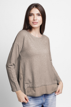 Pulovere - Pulover evazat cu angora, cu insertii laterale brodate, bej