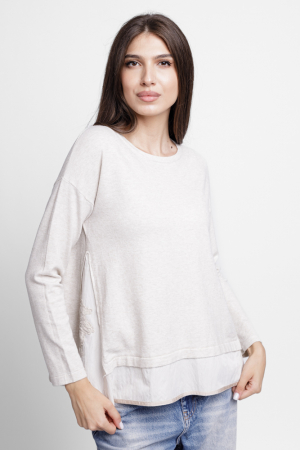 Pulovere - Pulover evazat cu angora, cu insertii laterale brodate, bej deschis