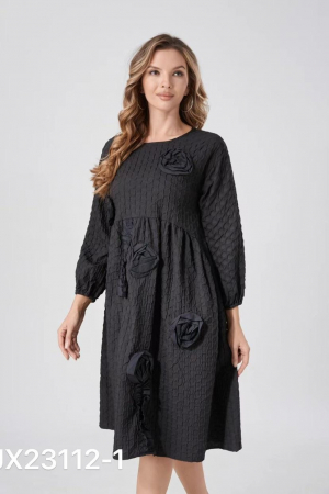 Rochii Casual - Rochie neagra gofrata, cu boboci aplicati