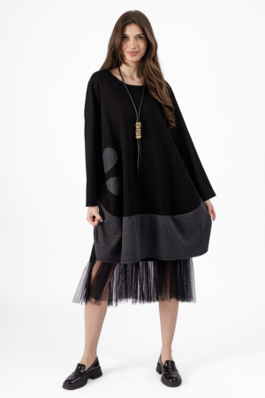 Rochii din Jerseu - Rochie lalea neagra din stofa subtire suprapusa, oversize cu aplicatie floare