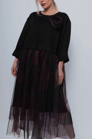 Rochii din Jerseu - Rochie neagra din punto milano cu tulle imprimat cu flori mari bordo estompate si boboc