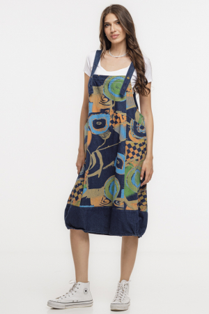 Pantaloni masuri mari - Rochie sarafan din denim deschis cu imprimeu abstract si tiv balon