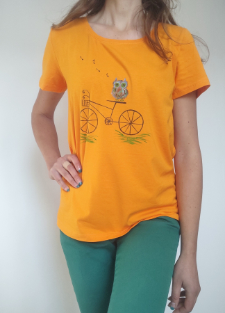 Tricouri Pictate Manual - Tricou  pictat manual ,cu bufnița pe bicicletă
