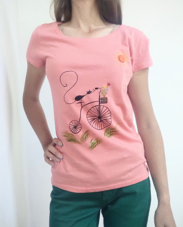 Tricou roz pictat manual cu pisicuta [0]