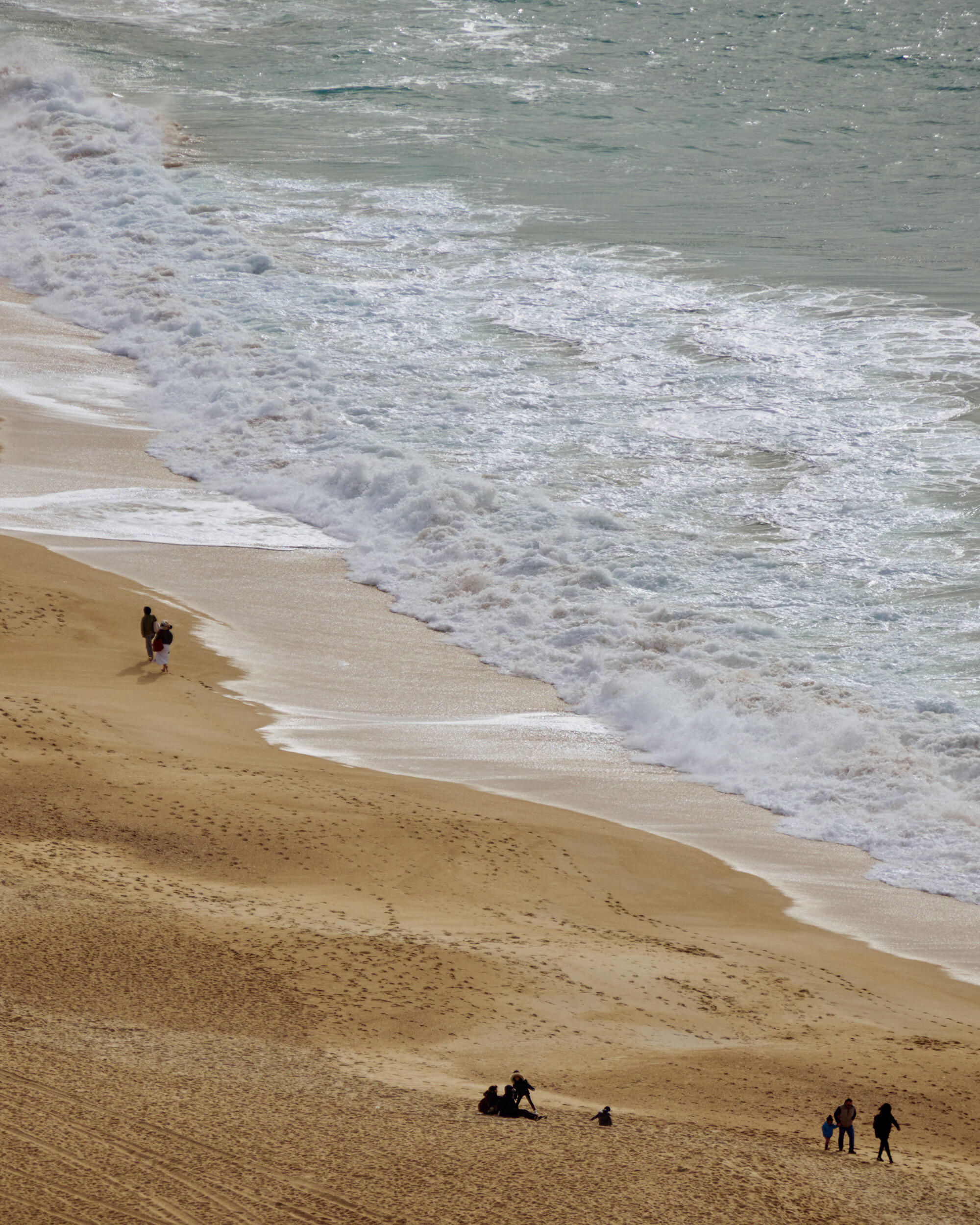 Julie Mayfeng 16-300MM Contemporary