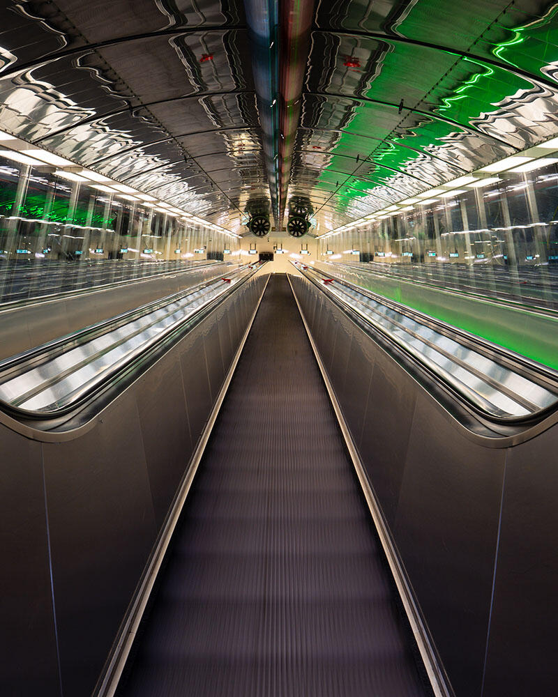 Rătăcind printre linii și lumină