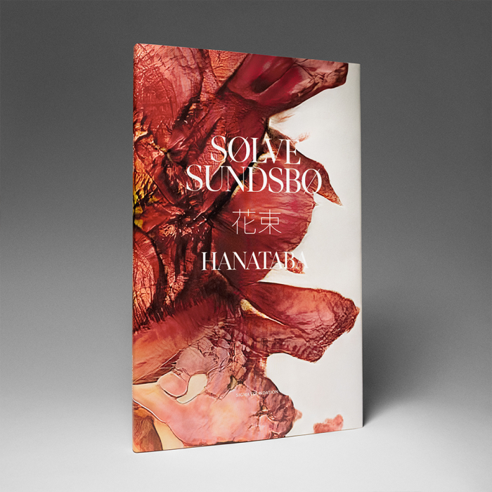 Hanataba Sølve Sundsbø Photo Book [8]