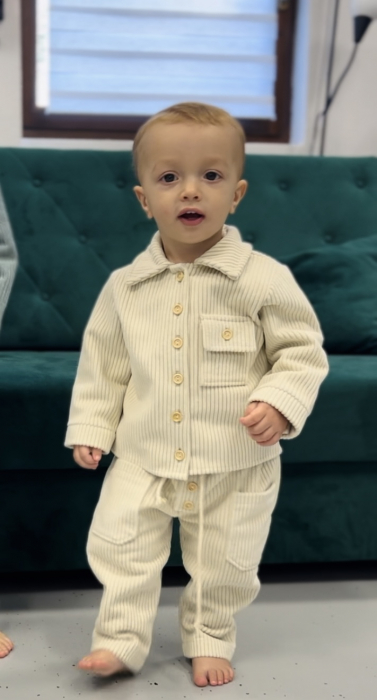 Compleu baietei Velur Ivory [2]