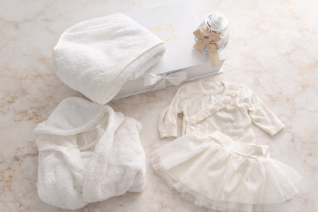 Seturi baita de a doua zi - Set pentru prima baita cu nasii - body cu fustita