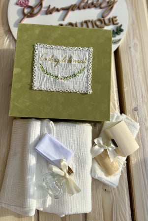 Trusouri botez fetite - Trusou botez khaki - cutie din catifea