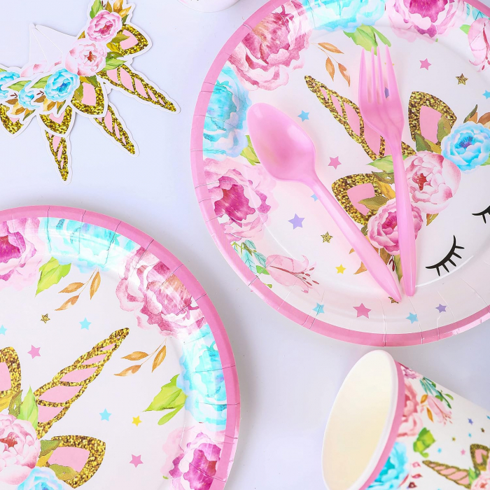 Set de baloane si accesorii petrecere aniversara, Simply Joy®, 164 Piese, Tematica Unicorn, Baloane, Banner “Happy Birthday”, Decor pentru tort, Farfurii, Pahare, Servetele, Lingurite, Furculite, Cuti [12]