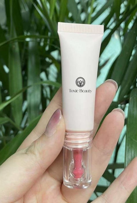 Blush lichid cremos 2in1 pentru un look natural stralucitor Cheek Kiss Vegan, Rose Petal [3]