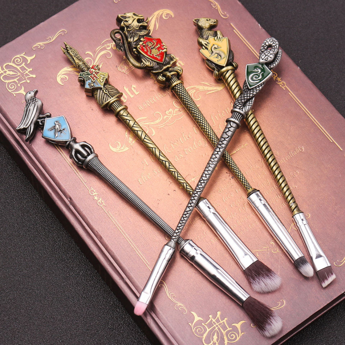Set 5 pensule pentru machiaj anime tematice, gold [4]