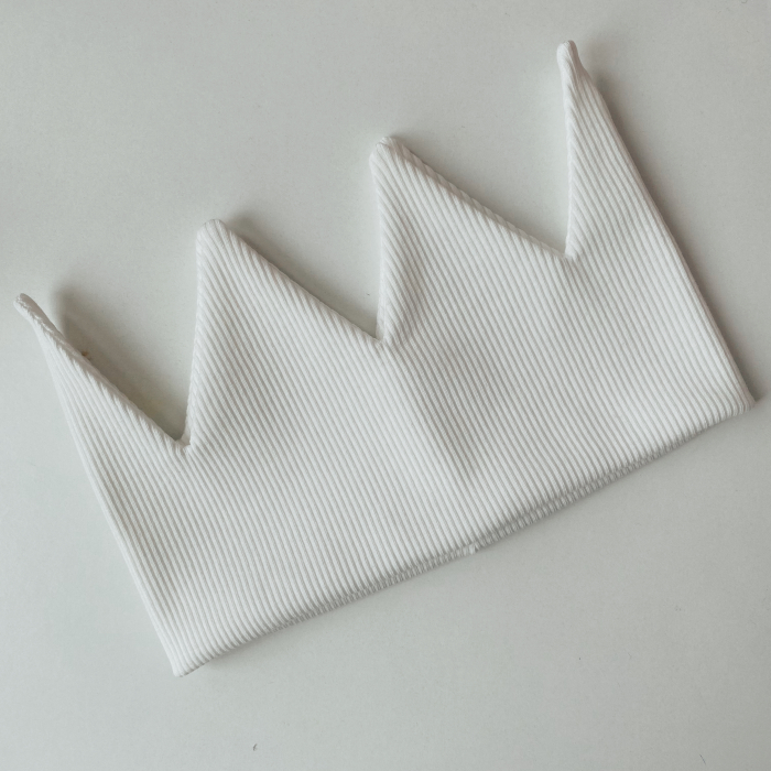 Amelie White "Coroniță" [2]