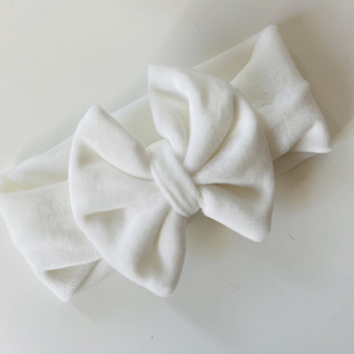 Belle White Bow [1]