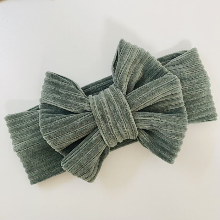 Caroline Seagreen Bow [1]