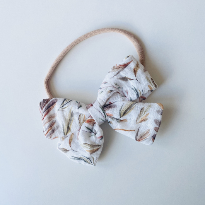 Lina Scandic Flowers Bow [1]