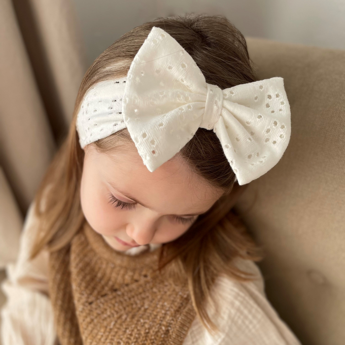Sonia White Bow [3]