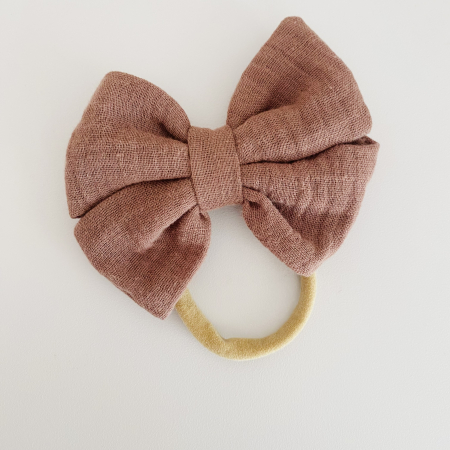 Noutati - Lina Taupe Bow