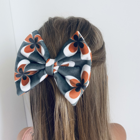 Couture Collection - Zoe Green Flower - Clips