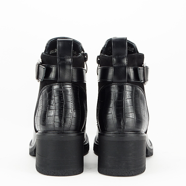 Ghete negre cu talpa groasa 5686 112 [4]