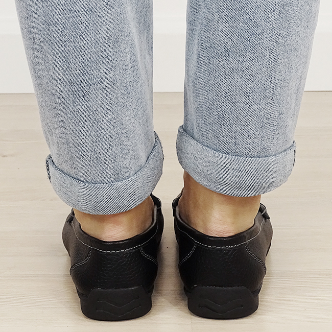 Mocasini negri de tip loafers din piele naturala 0511 01 [4]