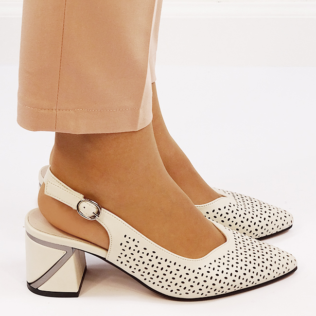 Pantofi crem perforati din piele naturala BY6885-3 01 [6]