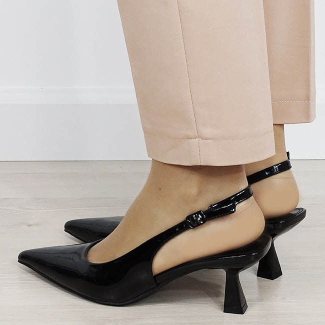 Pantofi negri de lac cu toc mic 5552 01 [3]