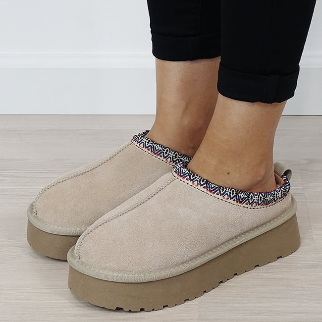 Papuci bej cu model traditional W5886 116