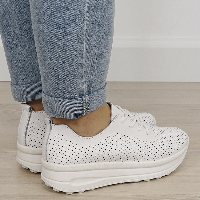 Sneakersi alb perforati din piele naturala 5122 M2 [5]