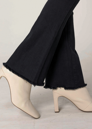 Blugi Dama Evazati BoatCut Nina Carter Negri P218-8A M10 [4]