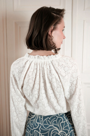 Camasa ivory din tesatura dantelata 4783T M9 [2]