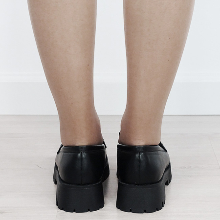 Mocasini damă negri tip loafers cu cataramă aurie 2870 04 [3]
