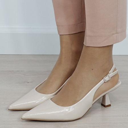 Pantofi bej de lac cu toc mic 5552 01 [1]