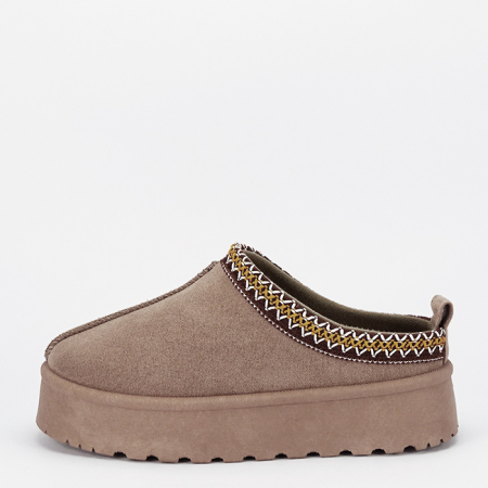 Cizme si botine - Papuci maro deschis cu model traditional DAY8561 114
