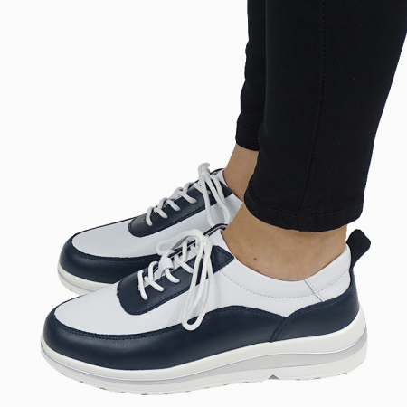Incaltamine primavara-vara piele - Sneakers albi/bleumarin inchis din piele naturala 5090 M6